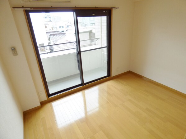 KHKコート板宿の物件内観写真